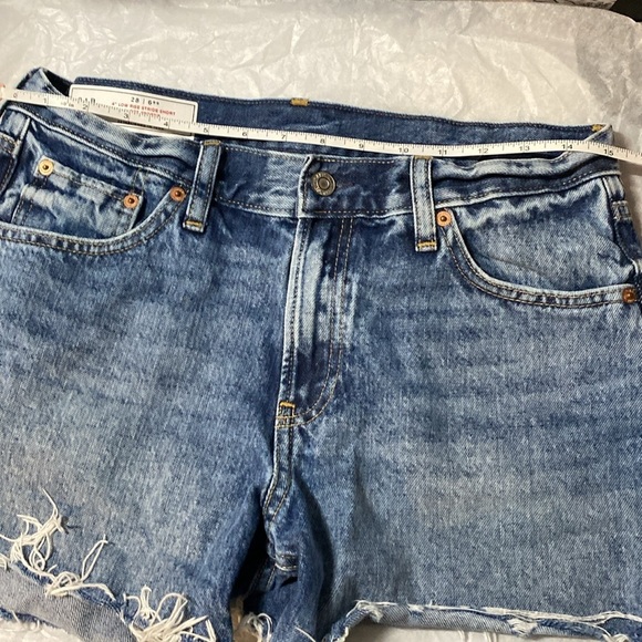 💚 GAP Light Blue Denim Shorts - low rise stride short 28 /6 - Picture 3 of 8